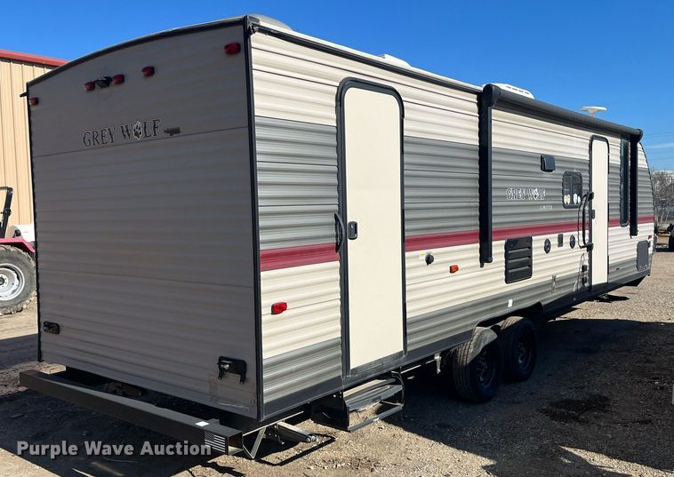 image for item EI0622 2018 Forest River Grey Wolf camper