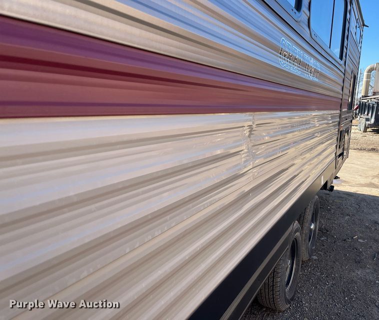 image for item EI0622 2018 Forest River Grey Wolf camper