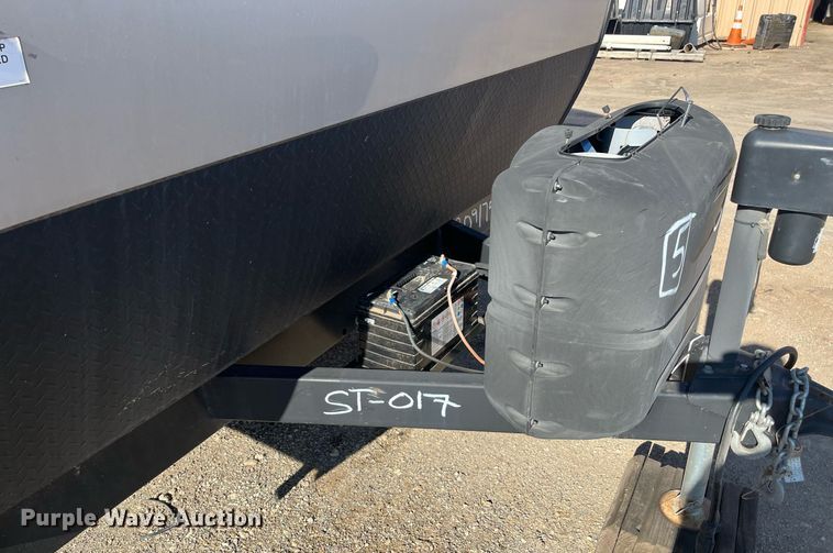 image for item EI0622 2018 Forest River Grey Wolf camper