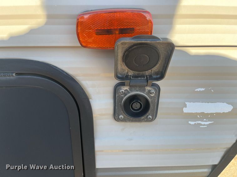 image for item EI0622 2018 Forest River Grey Wolf camper