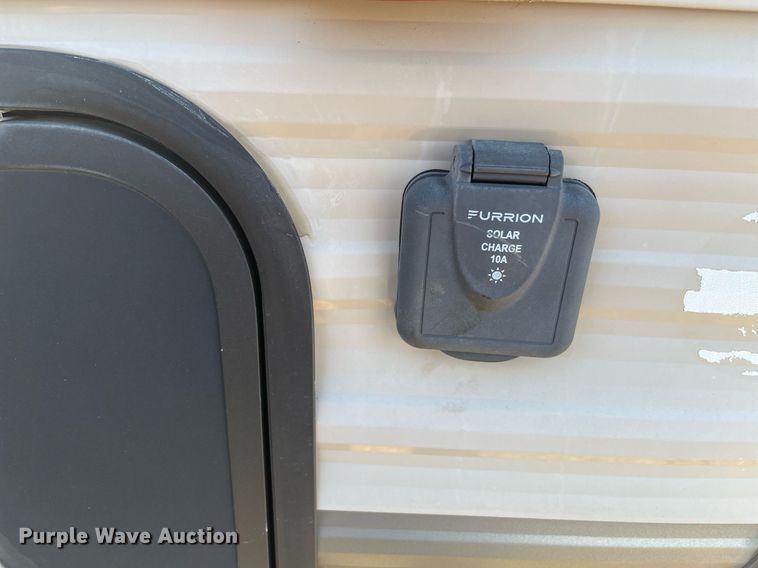 image for item EI0622 2018 Forest River Grey Wolf camper