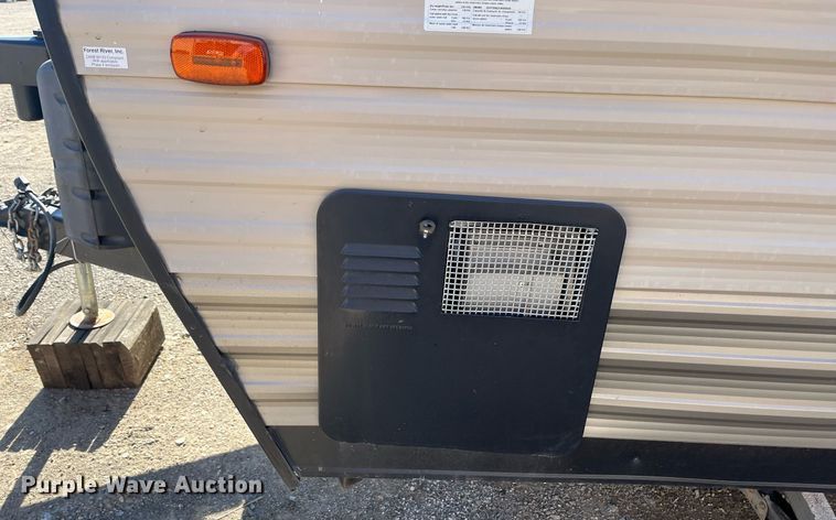 image for item EI0622 2018 Forest River Grey Wolf camper