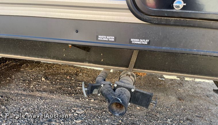 image for item EI0622 2018 Forest River Grey Wolf camper