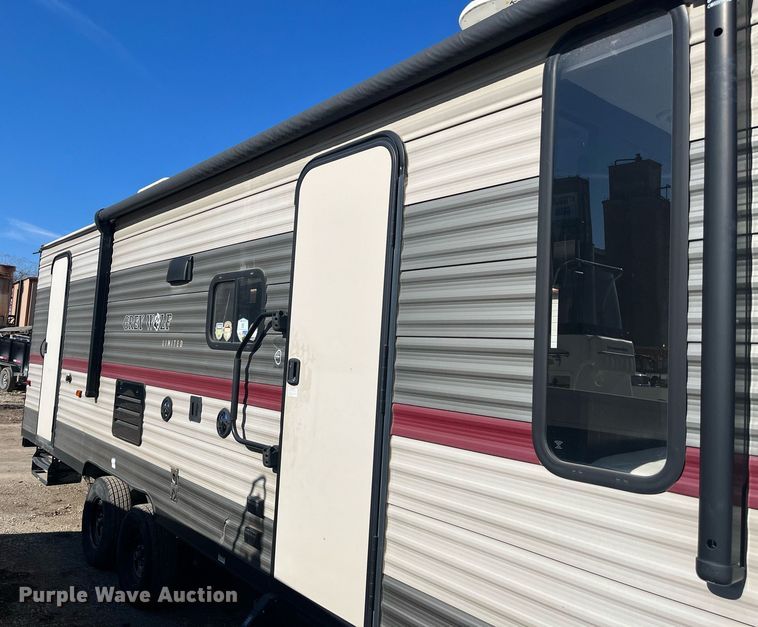 image for item EI0622 2018 Forest River Grey Wolf camper