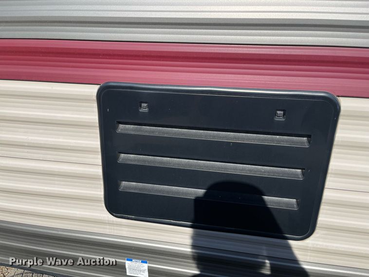 image for item EI0622 2018 Forest River Grey Wolf camper