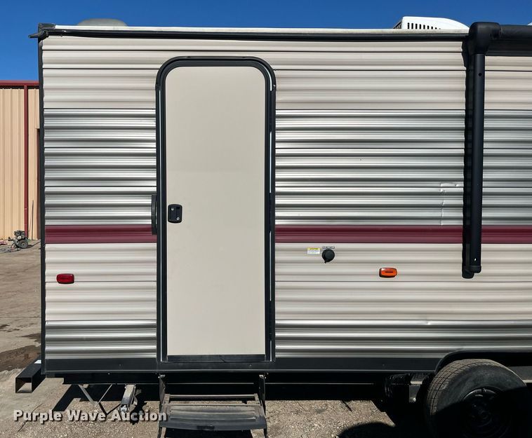 image for item EI0622 2018 Forest River Grey Wolf camper