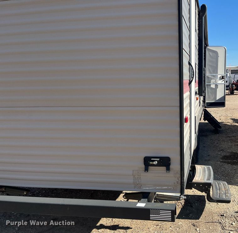 image for item EI0622 2018 Forest River Grey Wolf camper