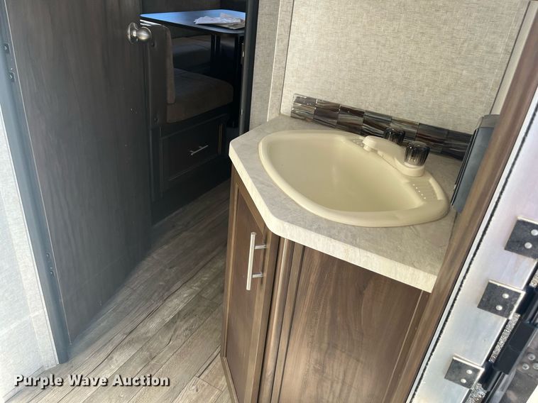 image for item EI0622 2018 Forest River Grey Wolf camper