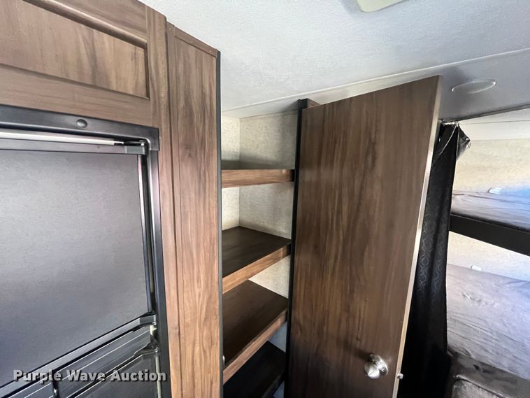 image for item EI0622 2018 Forest River Grey Wolf camper