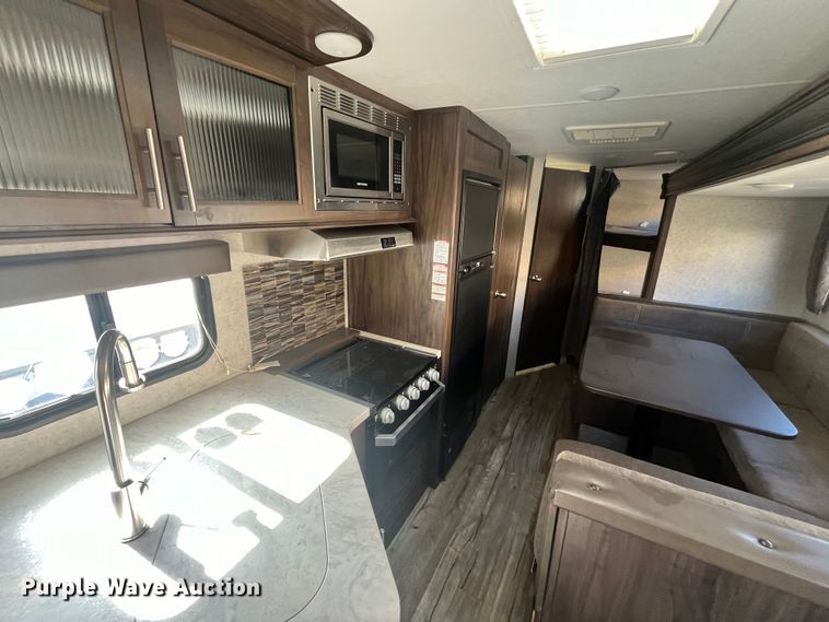 image for item EI0622 2018 Forest River Grey Wolf camper