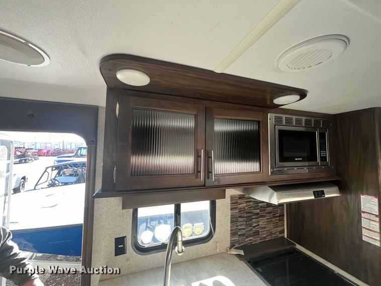 image for item EI0622 2018 Forest River Grey Wolf camper