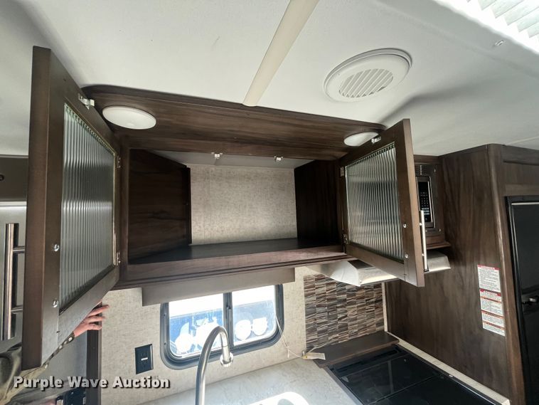 image for item EI0622 2018 Forest River Grey Wolf camper