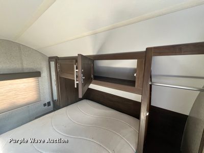 image for item EI0622 2018 Forest River Grey Wolf camper