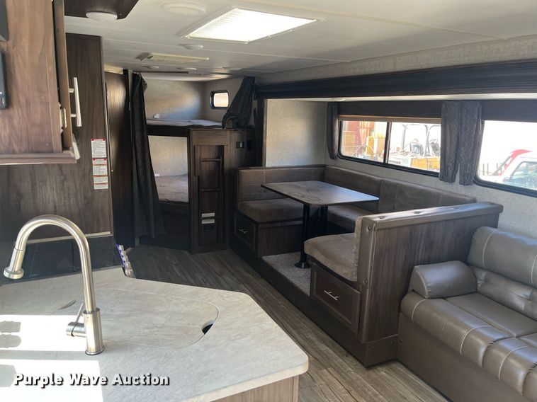 image for item EI0622 2018 Forest River Grey Wolf camper