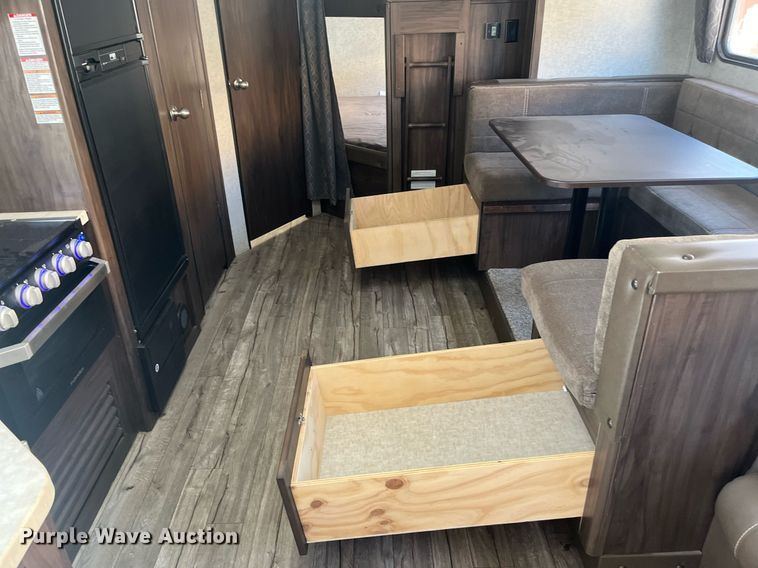 image for item EI0622 2018 Forest River Grey Wolf camper