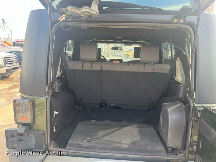 image for item EI0624 2008 Jeep Wrangler Sahara SUV