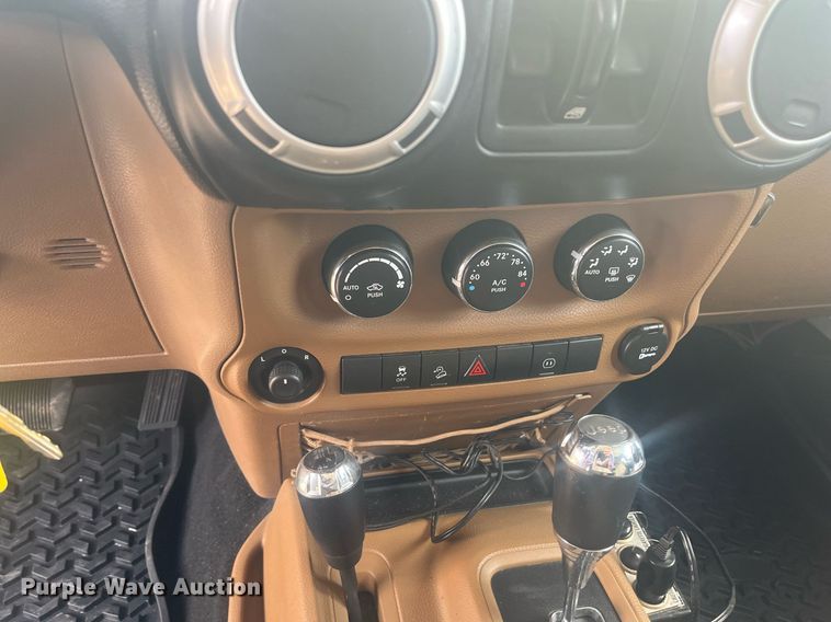 image for item EI0625 2012 Jeep Wrangler  SUV