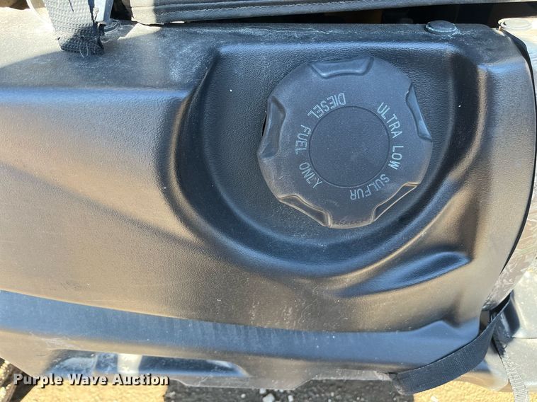 image for item EI0629 2016 Mahindra Xtv 1000C utility vehicle