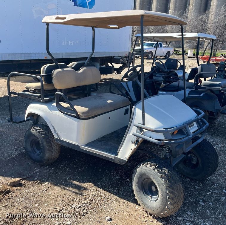 image for item EI0631 EZ-Go golf cart