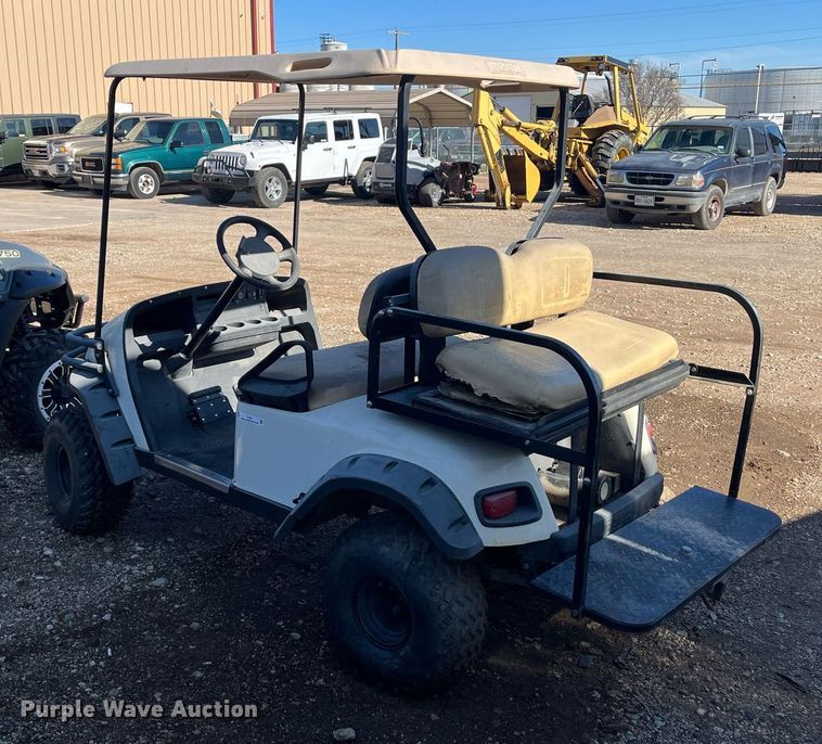 image for item EI0631 EZ-Go golf cart