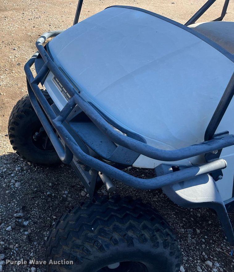 image for item EI0631 EZ-Go golf cart