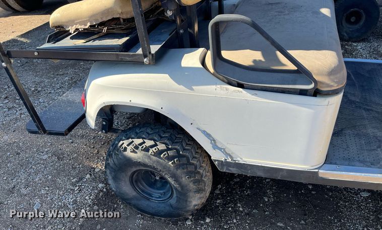 image for item EI0631 EZ-Go golf cart