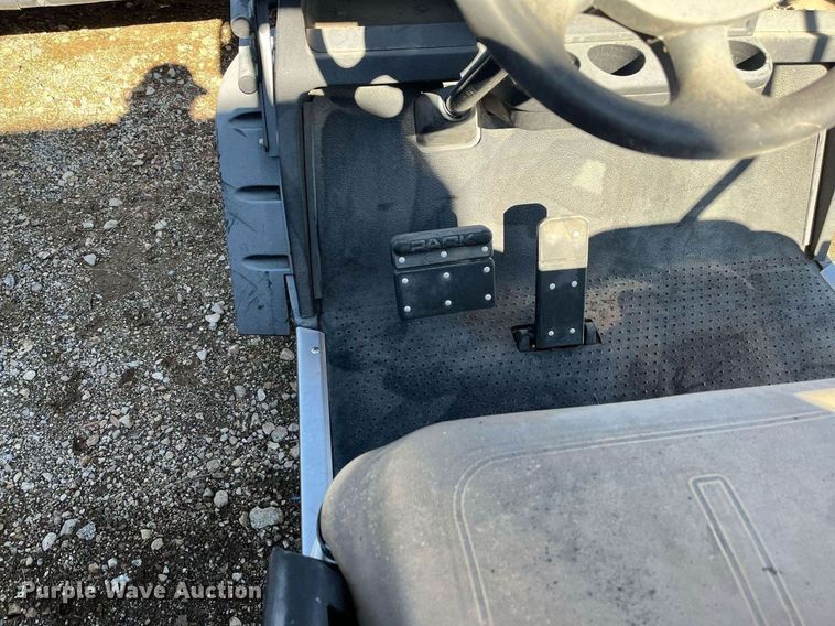 image for item EI0631 EZ-Go golf cart