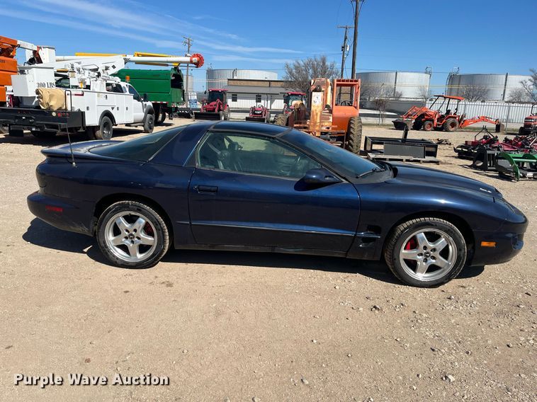 image for item EI0649 2002 Pontiac Firebird 