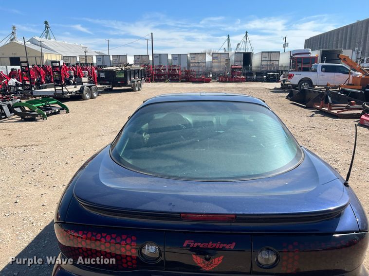 image for item EI0649 2002 Pontiac Firebird 