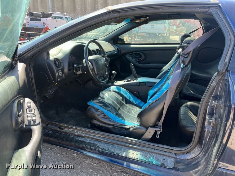 image for item EI0649 2002 Pontiac Firebird 