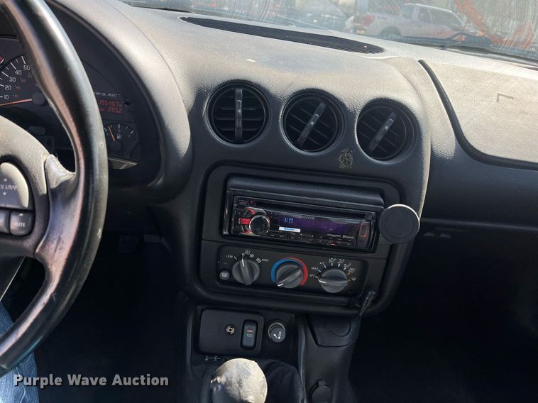 image for item EI0649 2002 Pontiac Firebird 