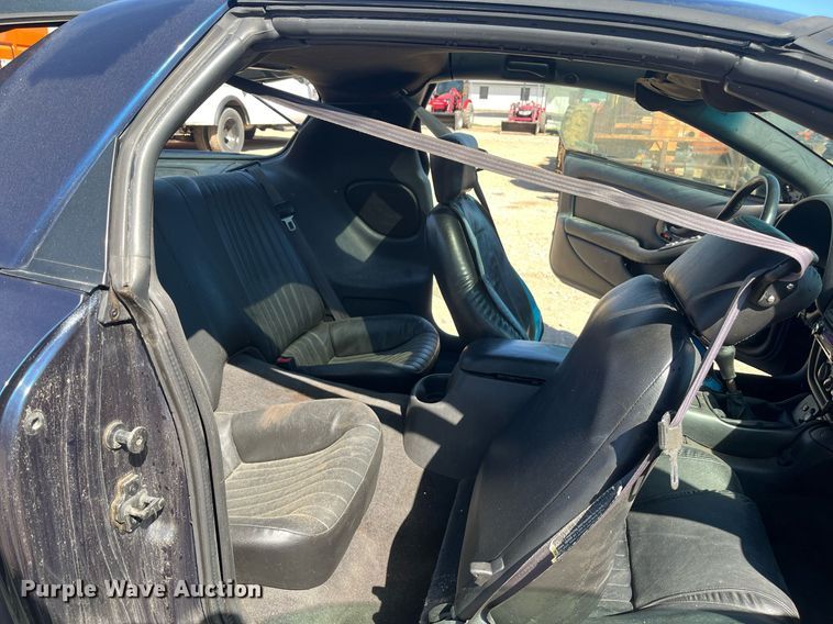 image for item EI0649 2002 Pontiac Firebird 