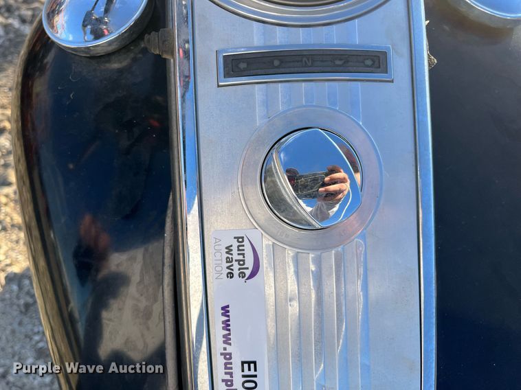 image for item EI0662 2011 Harley Davidson  Road King Police motorcycle