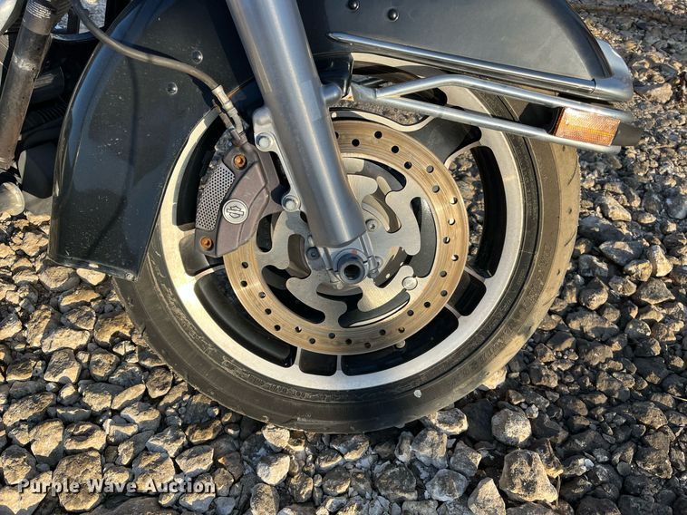 image for item EI0662 2011 Harley Davidson  Road King Police motorcycle