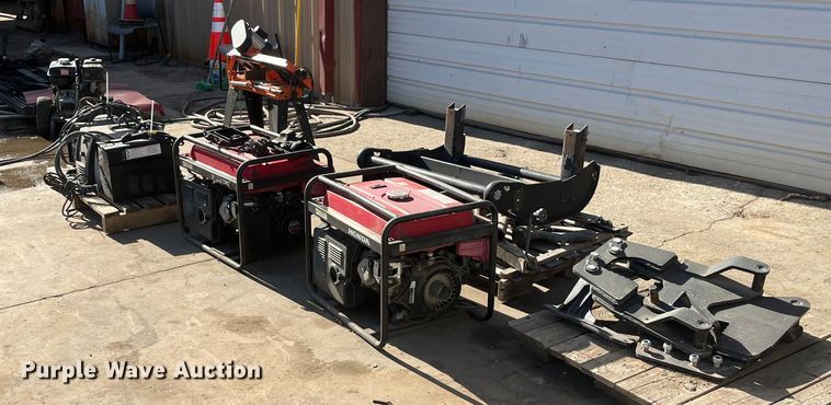 image for item EI0702 Tools