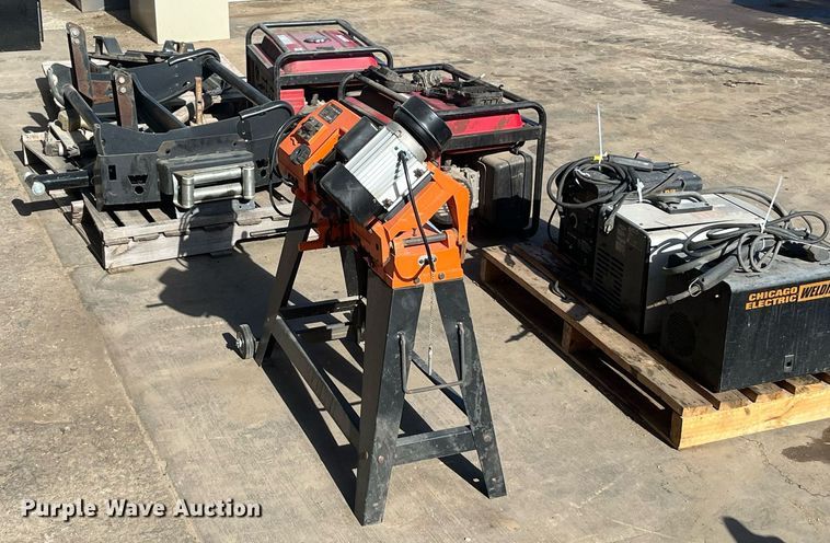 image for item EI0702 Tools