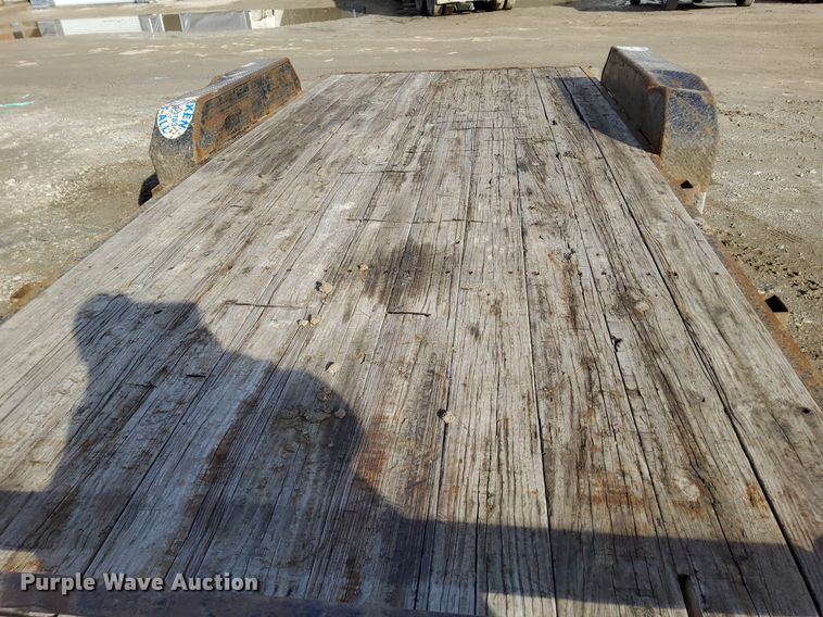 image for item EI3504 2010 C&C utility trailer