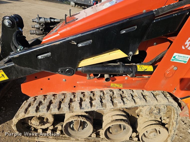 image for item EI3518 2019 Ditch Witch SK600 compact utility loader