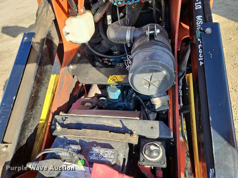 image for item EI3518 2019 Ditch Witch SK600 compact utility loader