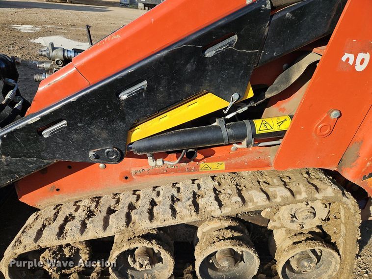 image for item EI3520 2021 Ditch Witch  SK600 compact utility loader