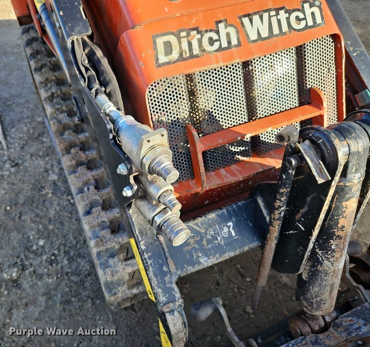 image for item EI3520 2021 Ditch Witch  SK600 compact utility loader