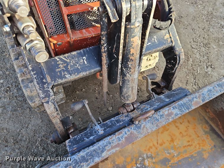 image for item EI3520 2021 Ditch Witch  SK600 compact utility loader