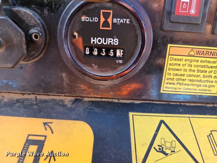 image for item EI3520 2021 Ditch Witch  SK600 compact utility loader