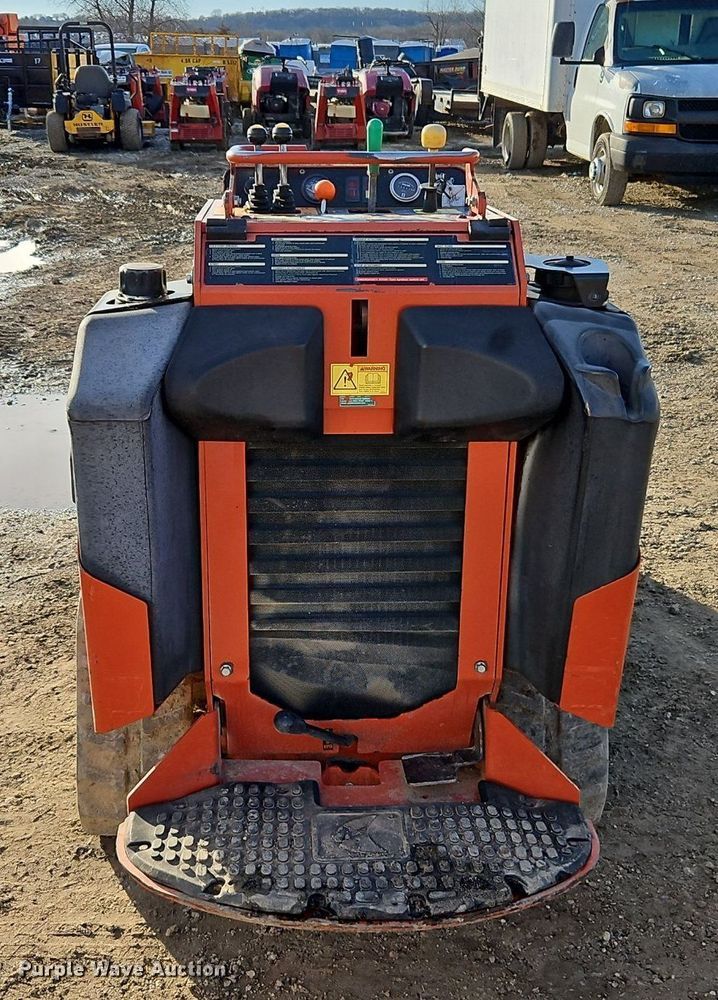 image for item EI3521 2015 Ditch Witch SK750 compact utility loader