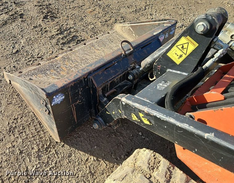 image for item EI3521 2015 Ditch Witch SK750 compact utility loader