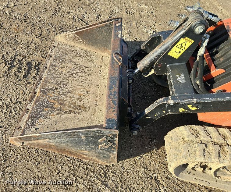 image for item EI3521 2015 Ditch Witch SK750 compact utility loader