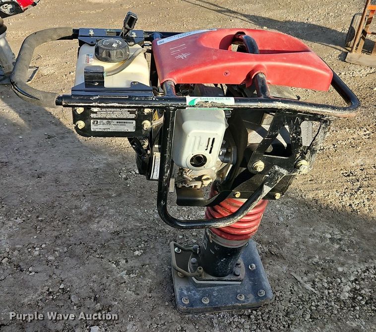 image for item EI3522 Toro VR-3100 plate compactor
