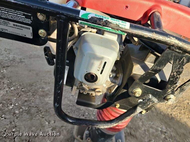 image for item EI3522 Toro VR-3100 plate compactor