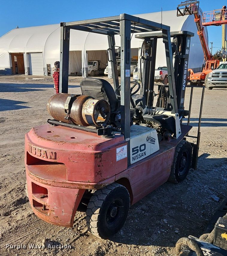 image for item EI3533 Nissan Optimum 50 forklift