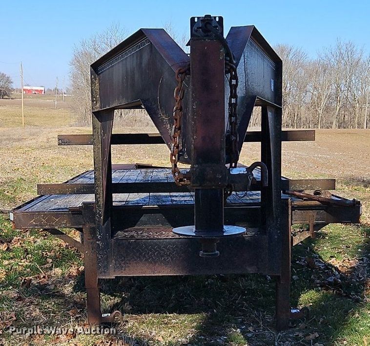 image for item EI3540 2000 Buck Dandy 25 Deckovers equipment trailer